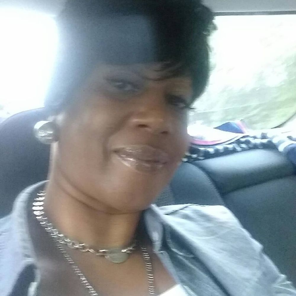 Meet your Posher, Priscilla